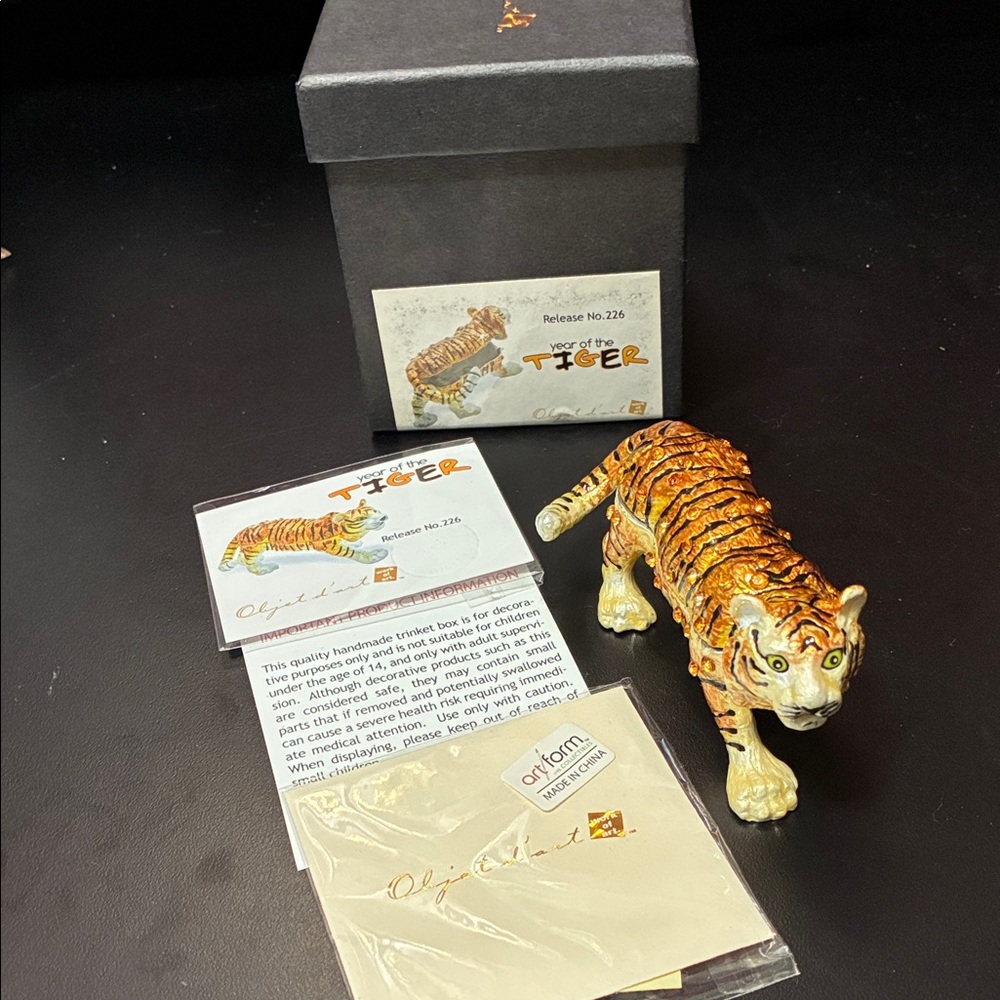 Vintage Art form release No. 226 collectible Year of the Tiger trinket box - Picture 14 of 16